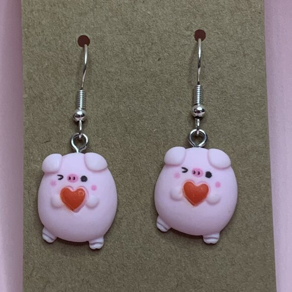Pig Earring, Gift Idea, Silly Animal Earring, Heart Earring, Valentine's Day - Picture 7 of 7